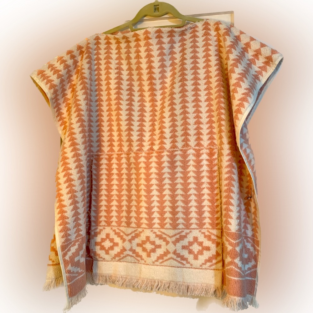 The original Toncho. Made with dusty pink Pendelton towel. Wear your towel.